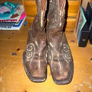 Ladies Cowgirl boots